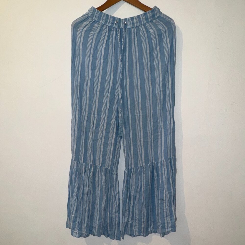 Market brand Flare Pants, Size Medium, New